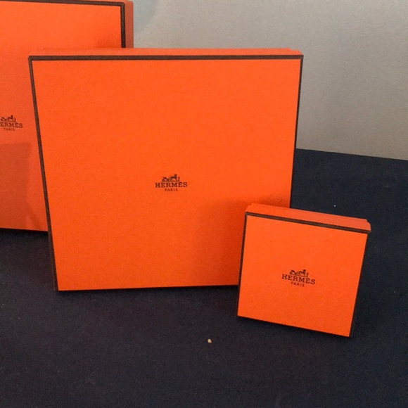 Bundle of Hermès boxes - Picture 2 of 5
